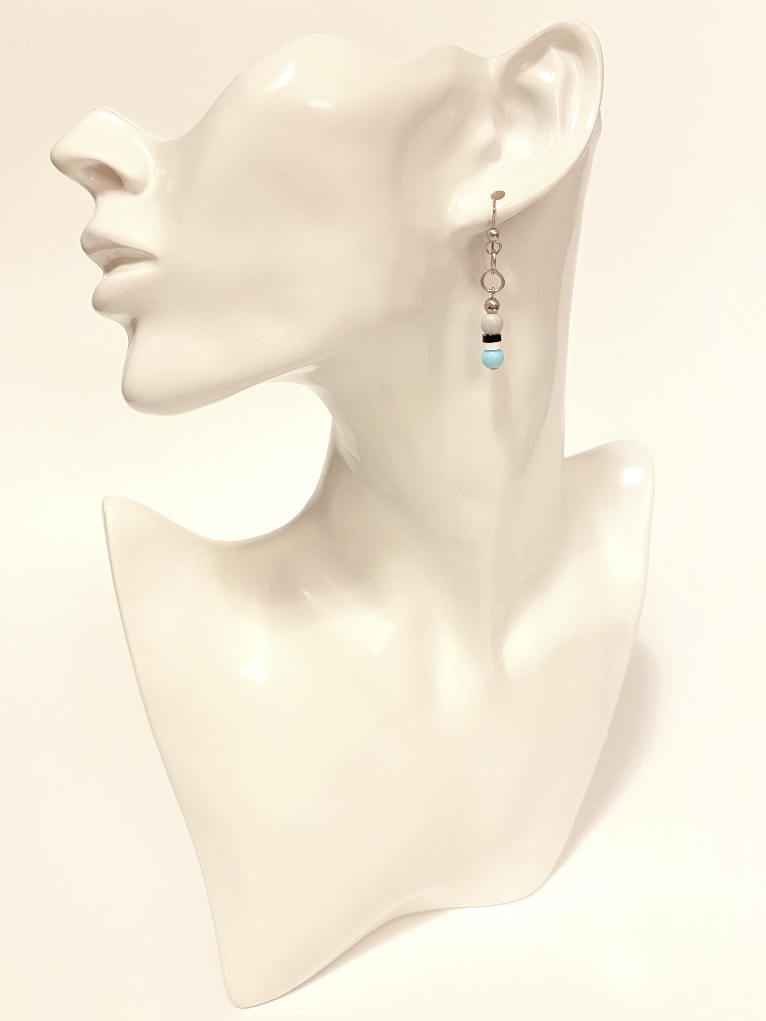 Pale blue-grey earrings/VIA