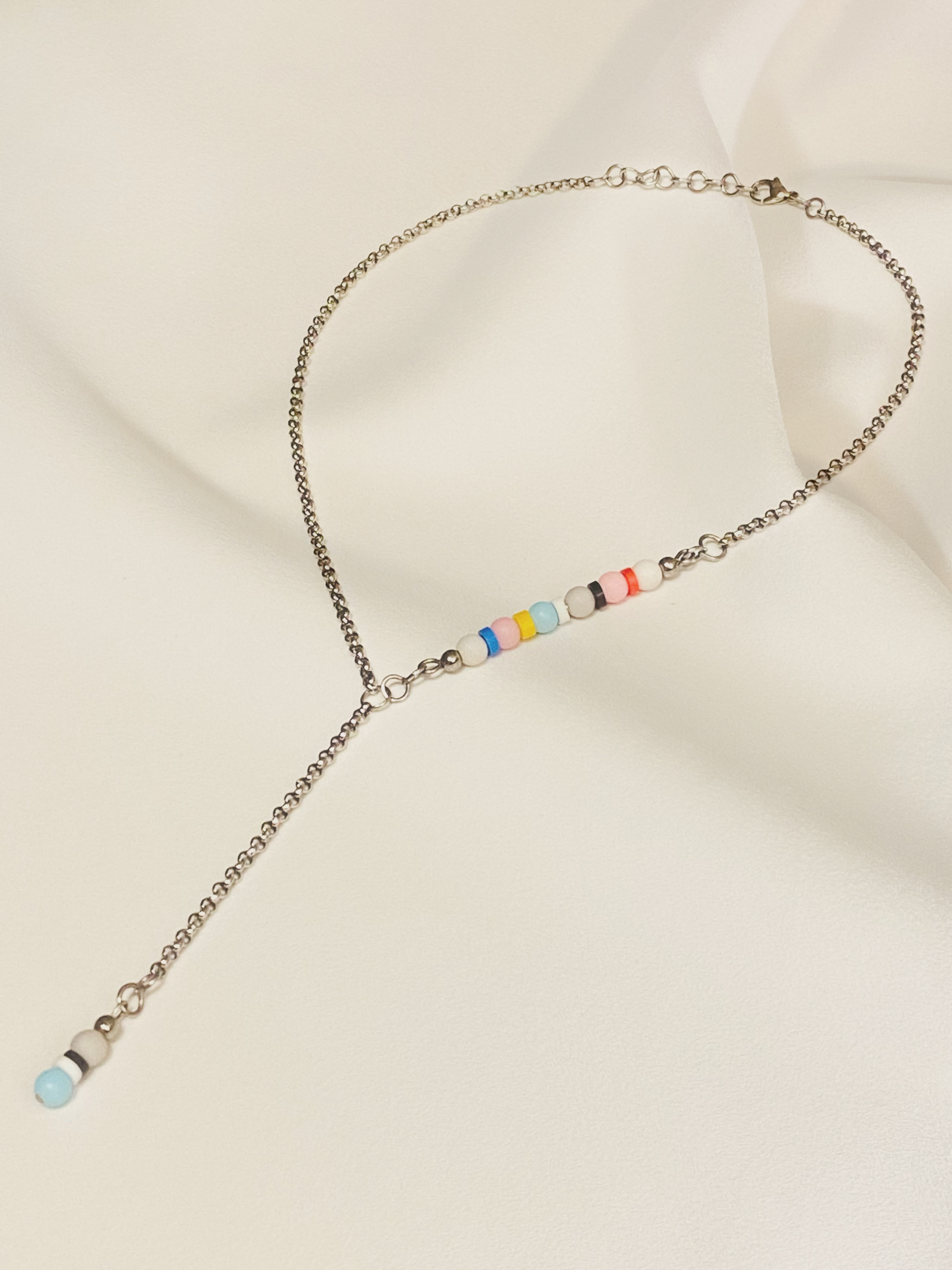 Rainbow necklace with pendant/via